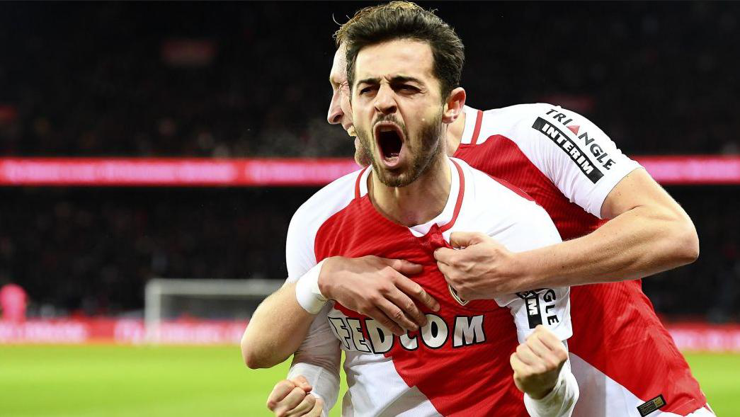 16, 昂热铁卫红牌离场导致惨败里尔  